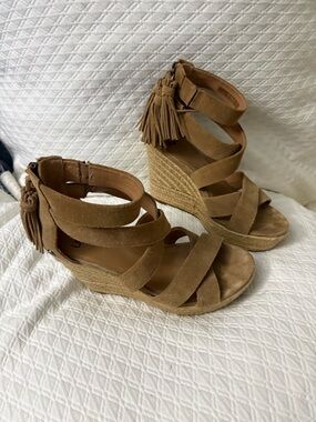Ugg Raquel Wedge Women Sz 6.5 Chestnut Suede Espadrille Strappy Tassel Sandals